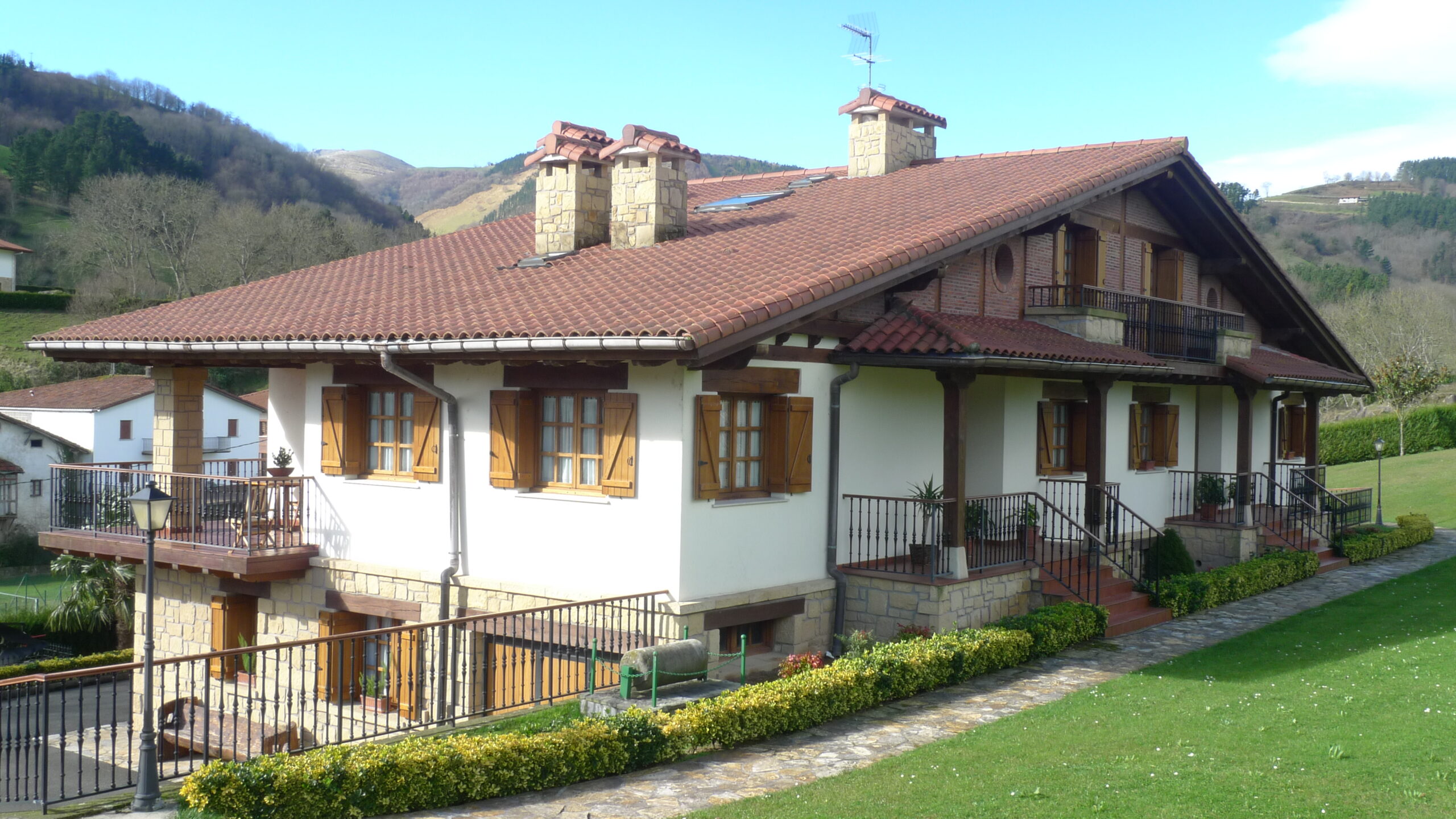 Irudi nabarmenduaAsteasu